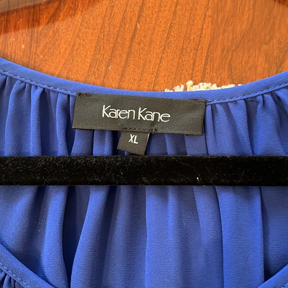 Karen Kane Size XL Royal Blue Top Blouse In EUC Elastic Bottom Front Buttons - Picture 3 of 7